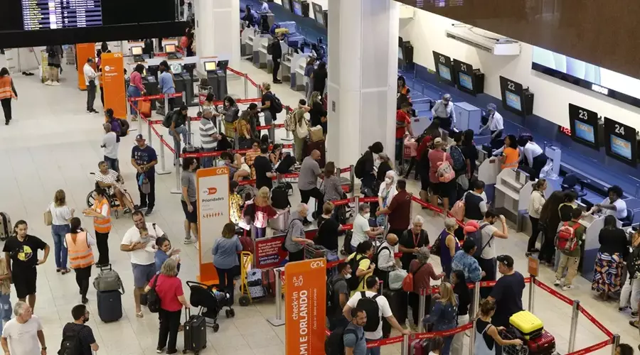 Programa de passagens aéreas acessíveis deve sair nas próximas semanas